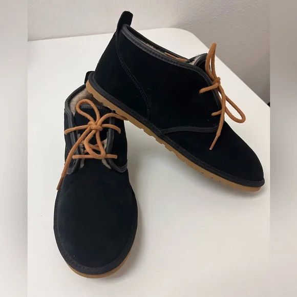 UGG | Shoes | Uggmens Chukka Black Suedechukka Boots Size 9  display picture 1